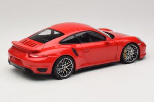 Porsche 911 991 Turbo S Raudonas Minichamps 1:18 110062320 Metalas - nuotrauka 2 iš 8
