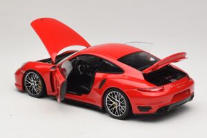 Porsche 911 991 Turbo S Raudonas Minichamps 1:18 110062320 Metalas - nuotrauka 5 iš 8