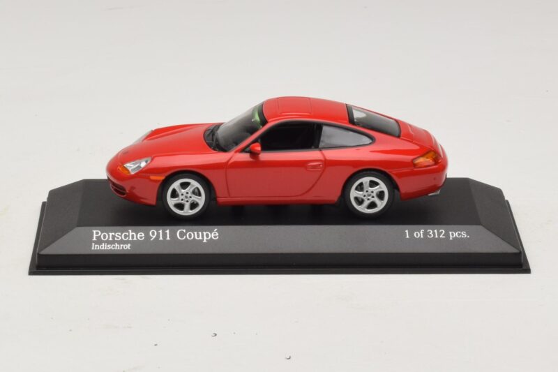 Porsche 911 996 Raudonas Minichamps 1:43 Porsche 911 996 Raudonas Minichamps 1:43 400061181 Metalas