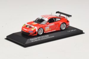 Porsche 911 997 GT3 RSR GT2 #97 M. Holzer / R. Westbrook 24 Hours of Le Mans 2010 Minichamps 1:43 410106997 Metalas - nuotrauka 2 iš 4