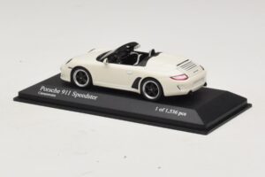 Porsche 911 997 Speedster Baltas Minichamps 1:43 400069531 Metalas - nuotrauka 3 iš 4
