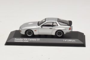 Porsche 924 Carrera GT Sidabrinis Minichamps 1:43 400066121 Metalas