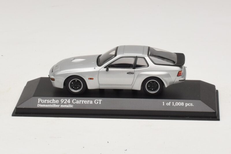 Porsche 924 Carrera GT Sidabrinis Minichamps 1:43 400066121 Metalas