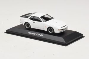Porsche 924 GT Baltas Maxichamps 1:43 940066121 Metalas - nuotrauka 3 iš 4