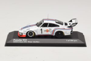 Porsche 935 Martini Racing #1 R. Stommelen / M. Schurti Winner Dijon 6 Hours 1976 Minichamps 1:43 400766311 Metalas