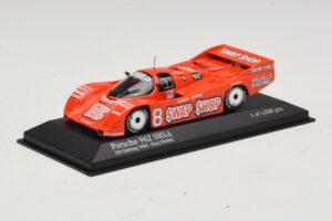 Porsche 962 IMSA #8 A.J. Foyt / B. Wollek 12 Hours of Sebring 1985 Minichamps 1:43 400856508 Metalas - nuotrauka 2 iš 4