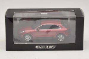 Porsche Macan 95B Raudona Metalik Minichamps 1:43 410062600 Metalas - nuotrauka 4 iš 4