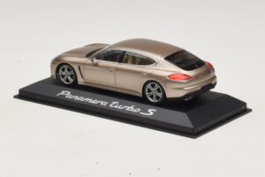 Porsche Panamera 970 Turbo S Bronzinė Metalik Minichamps 1:43 WAP0200600E Metalas - nuotrauka 3 iš 4