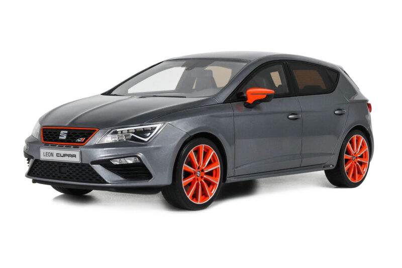 SEAT Leon Cupra Mk3 Performance Pack Monsoon Grey Otto 1:18 SEAT Leon Cupra Mk3 Performance Pack Monsoon Grey Otto 1:18 OT1306 Derva