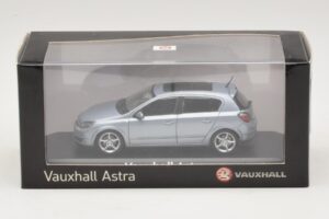Vauxhall Astra H Sedan Šviesiai Mėlynas Metalinis Minichamps 1:43 ASTRA007 Metalas - nuotrauka 4 iš 4