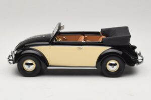 Volkswagen Beetle Kabrioletas Juodas Kremas Minichamps 1:18 107054131 Derva - nuotrauka 3 iš 6