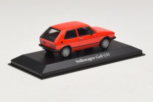 Volkswagen Golf GTI Mk1 Raudonas Maxichamps 1:43 940055170 Metalas - nuotrauka 2 iš 4