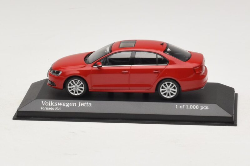 Volkswagen Jetta Mk6 Raudonas Minichamps 1:43 400059001 Metalas