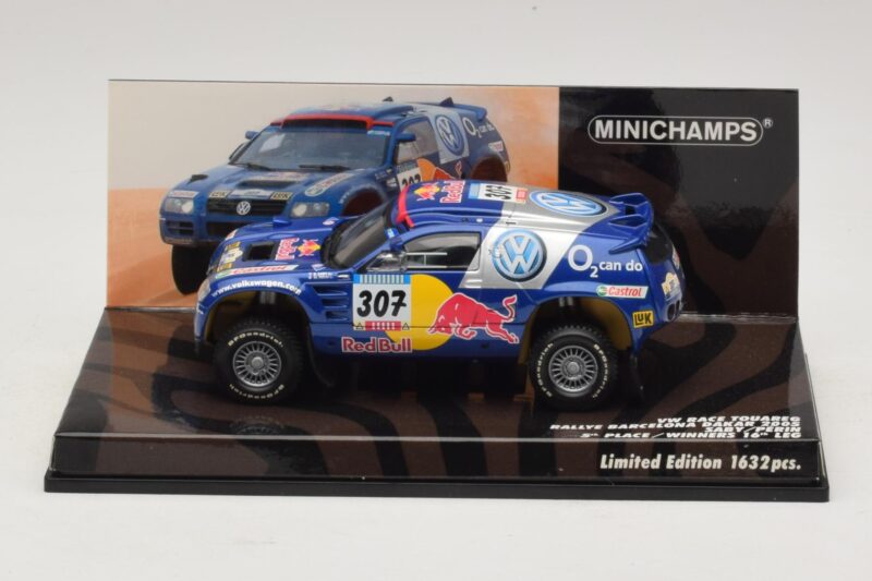 Volkswagen Race Touareg Red Bull #307 B. Saby / M. Perin Dakar Rally 2005 Minichamps 1:43 Volkswagen Race Touareg Red Bull #307 B. Saby / M. Perin Dakar Rally 2005 Minichamps 1:43 436055307 Metalas