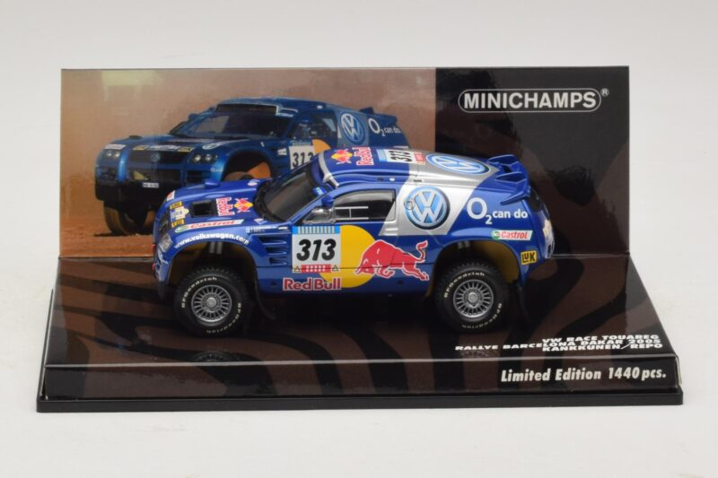 Volkswagen Race Touareg Red Bull #313 J. Kankkunen / J. Repo Dakar Rally 2005 Minichamps 1:43 Volkswagen Race Touareg Red Bull #313 J. Kankkunen / J. Repo Dakar Rally 2005 Minichamps 1:43 436055313 Metalas