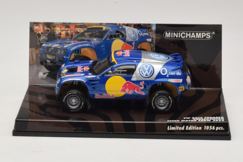 Volkswagen Race Touareg Red Bull Presentation Essen Motor Show 2004 Minichamps 1:43 436045300 Metalas