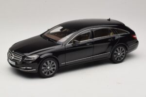 Mercedes CLS Shooting Brake X218 Obsidian Black Metallic Norev 1:18 183944 Metalas