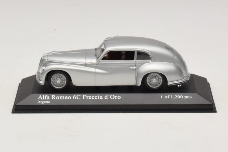 Alfa Romeo 6C 2500 Freccia d'Oro Sidabrinis Minichamps 1:43 Alfa Romeo 6C 2500 Freccia d'Oro Sidabrinis Minichamps 1:43 400120480 Metalas