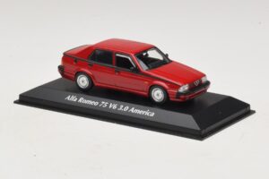 Alfa Romeo 75 V6 3.0 America Raudonas Maxichamps 1:43 940120461 Metalas - nuotrauka 3 iš 5