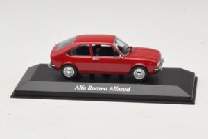 Alfa Romeo Alfasud Raudonas Maxichamps 1:43 940120100 Metalas