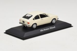 Alfa Romeo Alfasud Baltas Maxichamps 1:43 940120101 Metalas - nuotrauka 2 iš 5