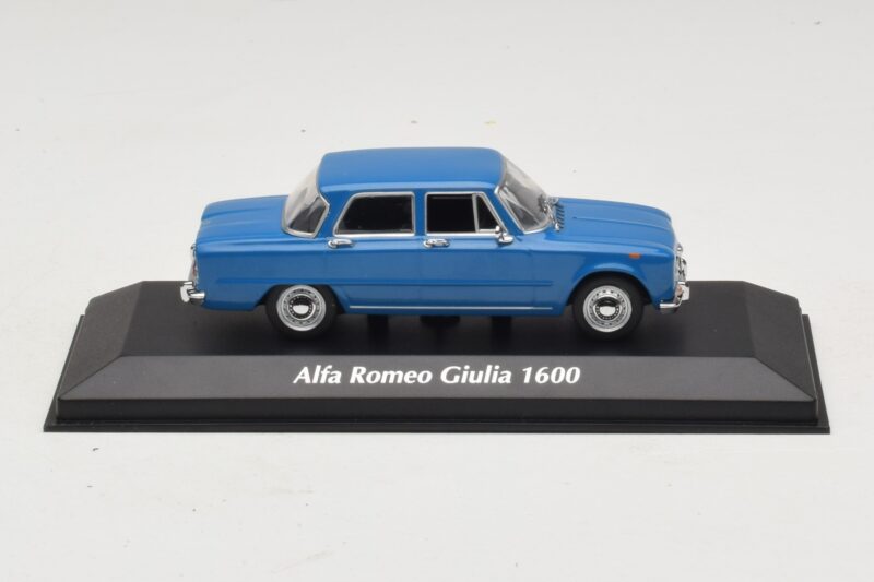 Alfa Romeo Giulia 1600 Mėlynas Maxichamps 1:43 940120900 Metalas