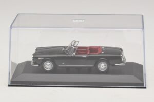 Alfa Romeo Giulia Spider Juodas Minichamps 1:43 400120730 Metalas - nuotrauka 4 iš 5
