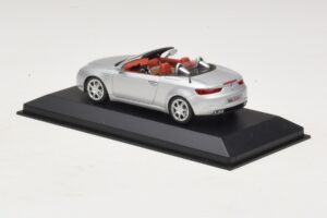 Alfa Romeo Giulia Spider Sidabrinis Minichamps 1:43 400120731 Metalas - nuotrauka 3 iš 5
