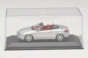 Alfa Romeo Giulia Spider Sidabrinis Minichamps 1:43 400120731 Metalas - nuotrauka 4 iš 5