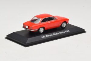 Alfa Romeo Giulia Sprint GTA Raudonas Maxichamps 1:43 940120440 Metalas - nuotrauka 2 iš 5