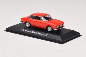 Alfa Romeo Giulia Sprint GTA Raudonas Maxichamps 1:43 940120440 Metalas - nuotrauka 3 iš 5