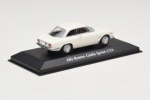 Alfa Romeo Giulia Sprint GTA Baltas Maxichamps 1:43 940120441 Metalas - nuotrauka 2 iš 5