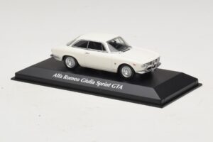 Alfa Romeo Giulia Sprint GTA Baltas Maxichamps 1:43 940120441 Metalas - nuotrauka 3 iš 5