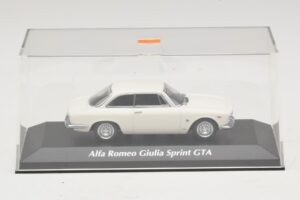 Alfa Romeo Giulia Sprint GTA Baltas Maxichamps 1:43 940120441 Metalas - nuotrauka 4 iš 5