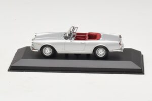 Alfa Romeo Spider 916 3.2 V6 24V Sidabrinis Minichamps 1:43 Alfa Romeo Spider 916 3.2 V6 24V Sidabrinis Minichamps 1:43 400120330 Metalas