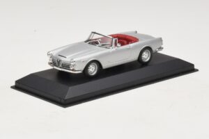 Alfa Romeo Spider 916 3.2 V6 24V Sidabrinis Minichamps 1:43 400120330 Metalas - nuotrauka 2 iš 5