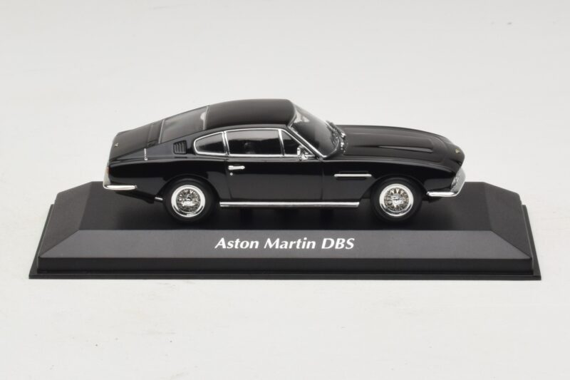 Aston Martin DBS Juodas Maxichamps 1:43 940137601 Metalas