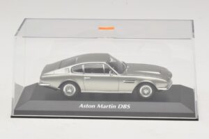 Aston Martin DBS Sidabrinis Maxichamps 1:43 940137600 Metalas - nuotrauka 4 iš 5