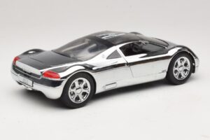 Audi Avus Quattro Chrome Silver Revell 1:18 08830 Metalas - nuotrauka 3 iš 8