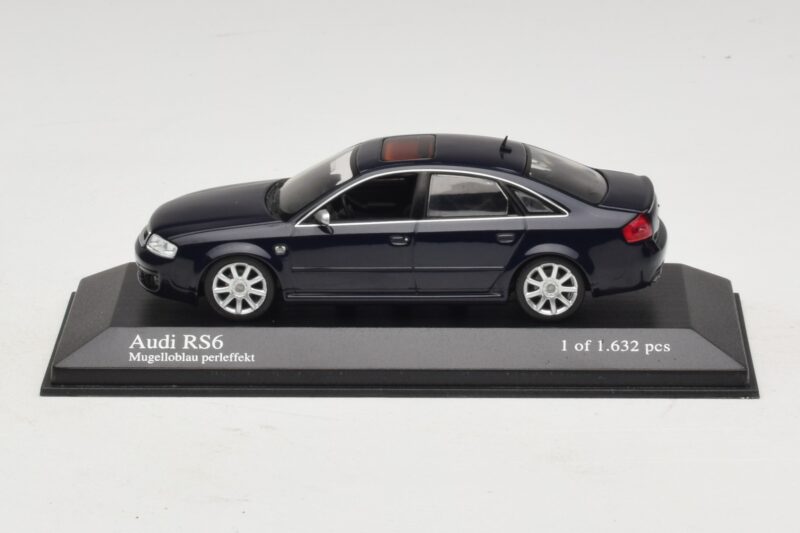 Audi RS6 C5 Mėlyna Metalik Minichamps 1:43 400011702 Metalas