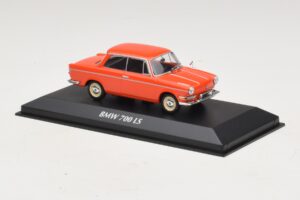 BMW 700 LS Raudonas Maxichamps 1:43 940023701 Metalas - nuotrauka 3 iš 5