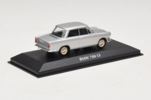 BMW 700 LS Sidabrinis Maxichamps 1:43 940023700 Metalas - nuotrauka 2 iš 5