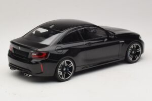 BMW M2 F87 Juoda Metalik Minichamps 1:18 155026100 Metalas - nuotrauka 2 iš 6