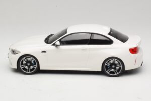 BMW M2 F87 Baltas Minichamps 1:18 155026104 Metalas - nuotrauka 3 iš 6