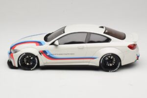 BMW M4 F82 Liberty Walk Pakaitinė Dėžė GT Spirit 1:18 GT067-R1 Derva - nuotrauka 3 iš 6
