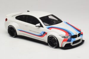 BMW M4 F82 Liberty Walk Pakaitinė Dėžė GT Spirit 1:18 GT067-R1 Derva - nuotrauka 4 iš 6