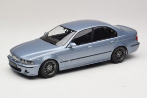 BMW M5 E39 Silverstone Blue Metallic KK-Scale 1:18 KKDC181622 Metalas
