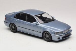 BMW M5 E39 Silverstone Blue Metallic KK-Scale 1:18 KKDC181622 Metalas - nuotrauka 4 iš 6