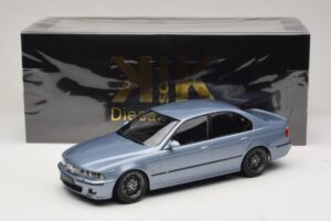 BMW M5 E39 Silverstone Blue Metallic KK-Scale 1:18 KKDC181622 Metalas - nuotrauka 6 iš 6