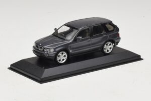 BMW X5 E53 4.4i Pilka Metalik Pakaitinė Dėžė Minichamps 1:43 80420393166-R1 Metalas - nuotrauka 2 iš 5